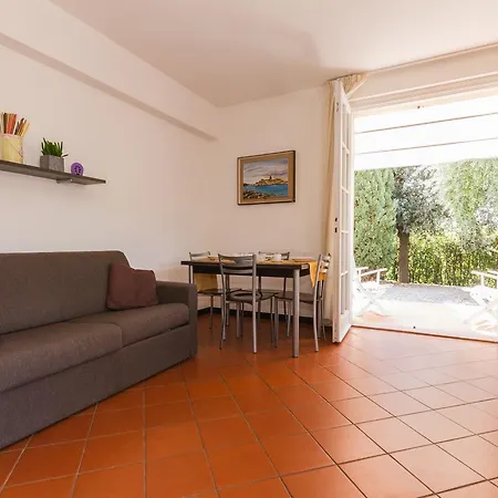 La Castagnaia Apartment *